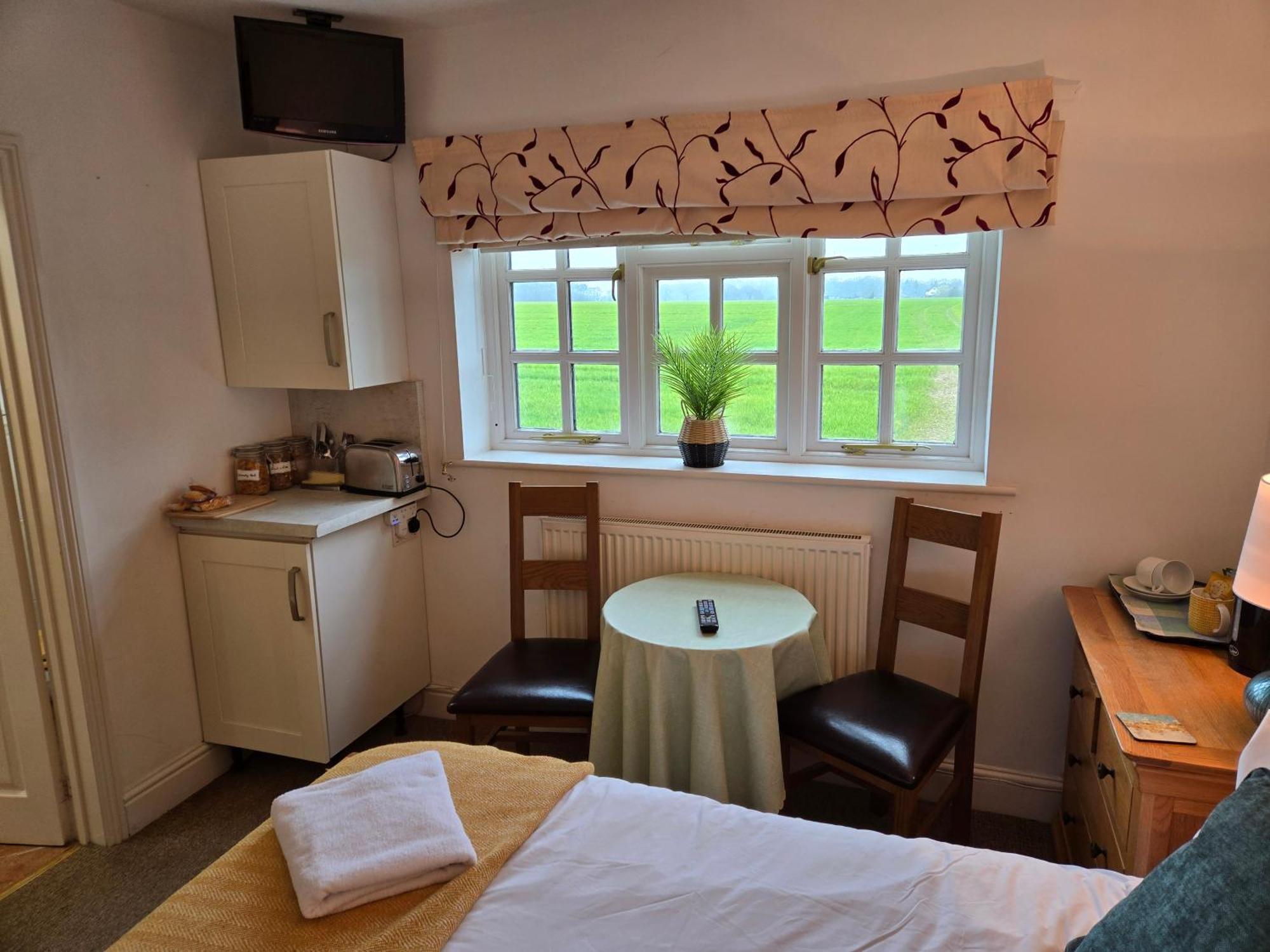 Wayside B&B Salhouse Bagian luar foto